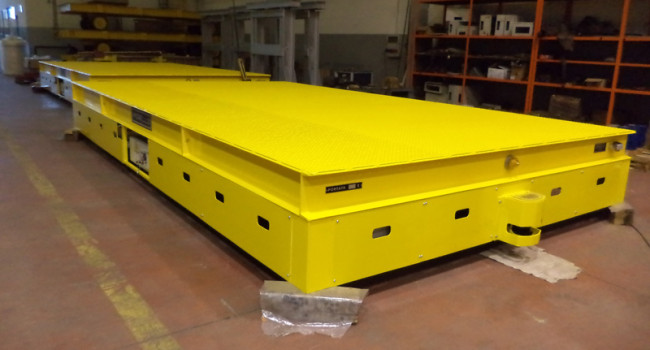 1857_Self-propelled-trailer_on_rail-650x350