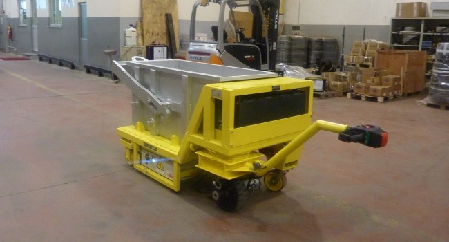 Motorized-cart-battery-propelled-650x350