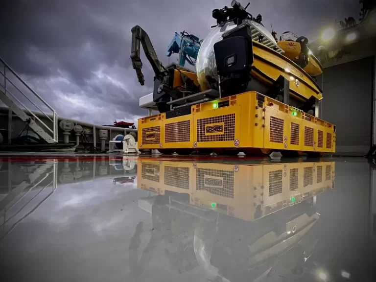 20 T - chariot manutention sous - marins sur les ponts des navires - omni